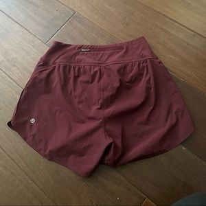 Lululemon Nulux waist high rise shorts (size 4, 4 inch inseam)
